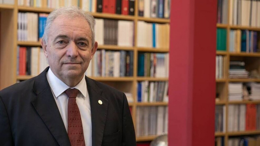 Λέκκας για Σαντορίνη: Απομακρύνεται το σενάριο των 6 ρίχτερ