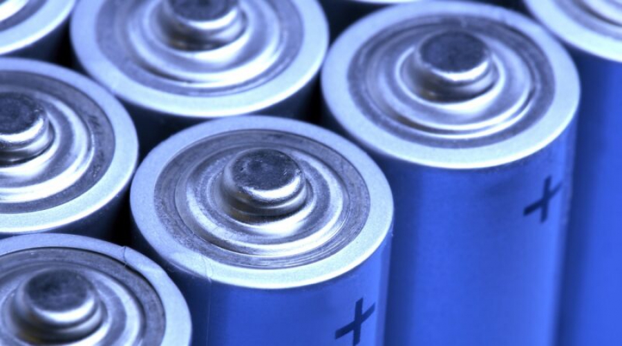 H ανάπτυξη της αγοράς μπαταριών νατρίου, δημιουργεί πονοκέφαλο στην Tesla (Cleantechnica)