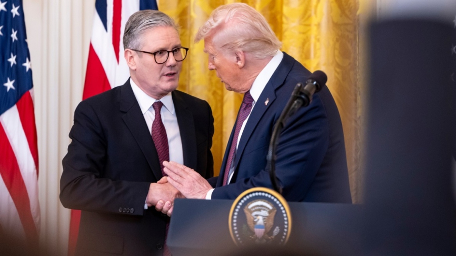 Διαψεύδει ο Trump την Wall Street Journal για την επίθεση -  Αραγτσί (Ιράν) : Θα αναχαιτίσουμε τους εγκληματίες