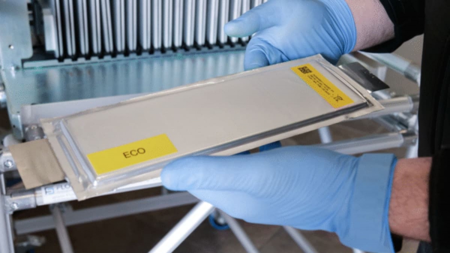 Οι πρώτες ανακυκλωμένες μπαταρίες της Βρετανίας μειώνουν τις εκπομπές άνθρακα κατά 32% (Interesting Engineering)