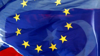 Κυρώσεις της ΕΕ σε 3 εταιρείες για παραβιάσεις του εμπάργκο όπλων στη Λιβύη