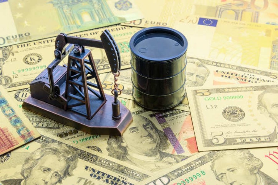 Αλλαγή πλεύσης για το μεγαλύτερο ETF πετρελαίου των ΗΠΑ -Προχωρεί σε διασπορά των συμμετοχών του σε συμβόλαια έως τον Ιούνιο του 2021