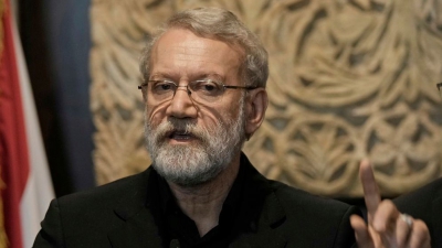 Μέσα στη μέρα η διαδικασία μετάβασης της εξουσίας στο Ιράν - Υπόσχεται «μαχαίρωμα στην καρδιά» η Τεχεράνη