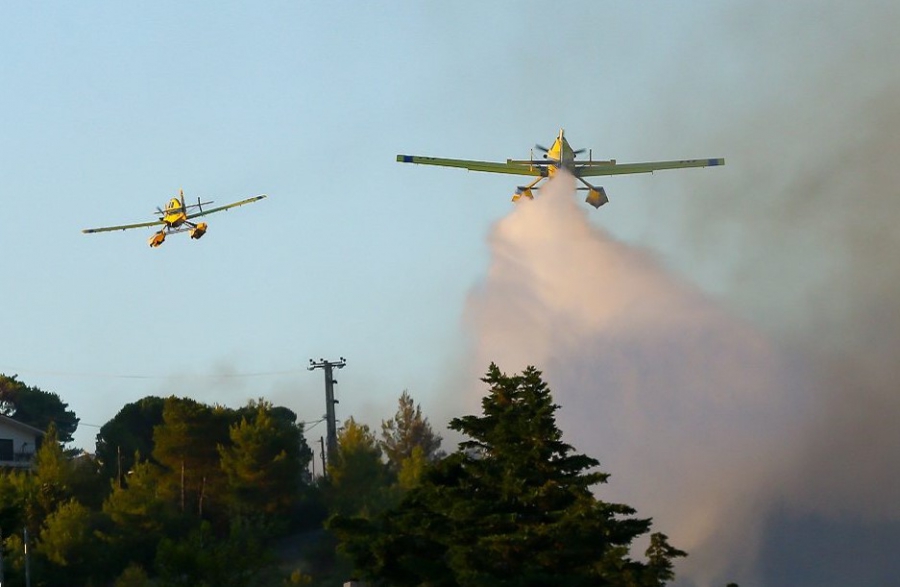 Ενεργά μέτωπα σε Πάτρα και Χίο - Δυο συλλήψεις εμπρηστών - Αξιολόγηση ζημιών από το  Εθνικό Αστεροσκοπείο