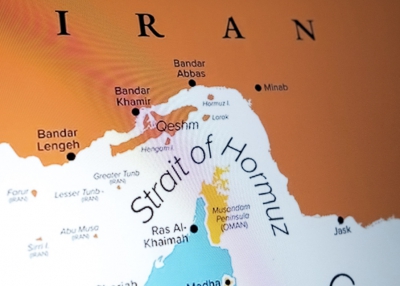 Κατάπαυση πυρός με αντάλλαγμα το άνοιγμα των Στενών του Ορμούζ συζητούν ΗΠΑ και Ιράν (Axios)   