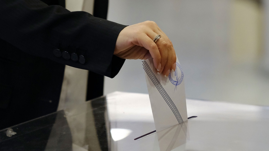 PULSE: Στις 14 μονάδες η διαφορά ΝΔ 30% με ΠΑΣΟΚ 16% - Στο 9,5% το ΚΚΕ, 8,5% ο ΣΥΡΙΖΑ, 4,5% η Πλεύση