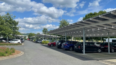 Πρόστιμα έως και 40.000 ευρώ για παραβάσεις υποχρεωτικών ηλιακών χώρων στάθμευσης στην Γαλλία