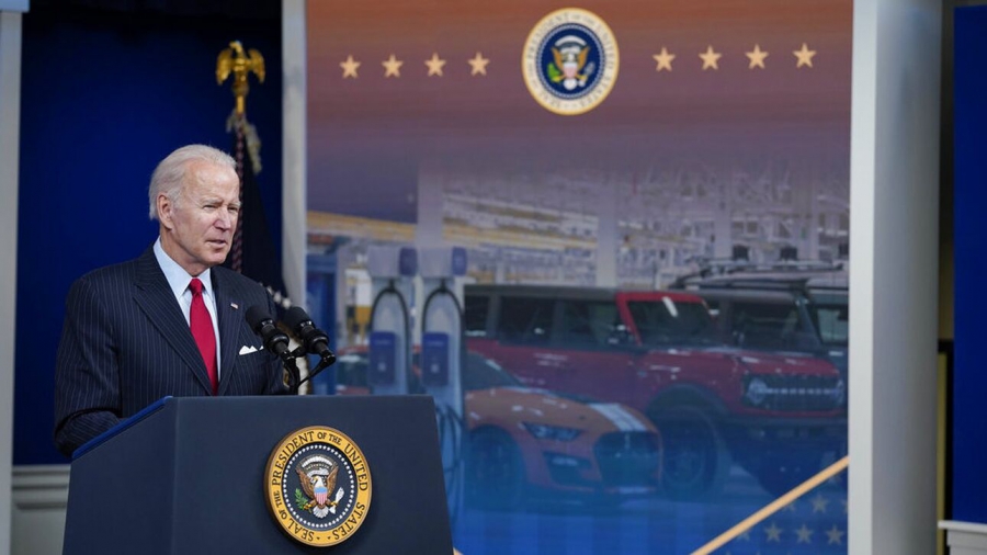 Bloomberg: Στροφή των ΗΠΑ στα στρατηγικά αποθέματα πετρελαίου