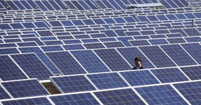 Κίνα: Το μεγαλύτερο ηλιακό πάρκο στον κόσμο συνδέθηκε στο δίκτυο   