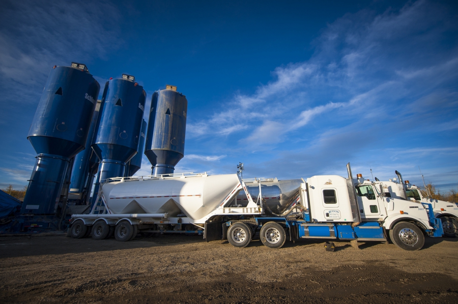 Σε λειτουργία ο πρώτος εν κινήσει σταθμός ανεφοδιασμού LNG στην Τσεχία - Η καινοτομία