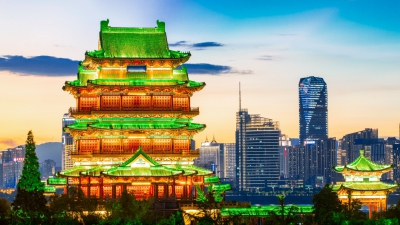 Η Κίνα αφήνει πίσω της την Αμερική στην πράσινη ανάπτυξη (Oil Price)