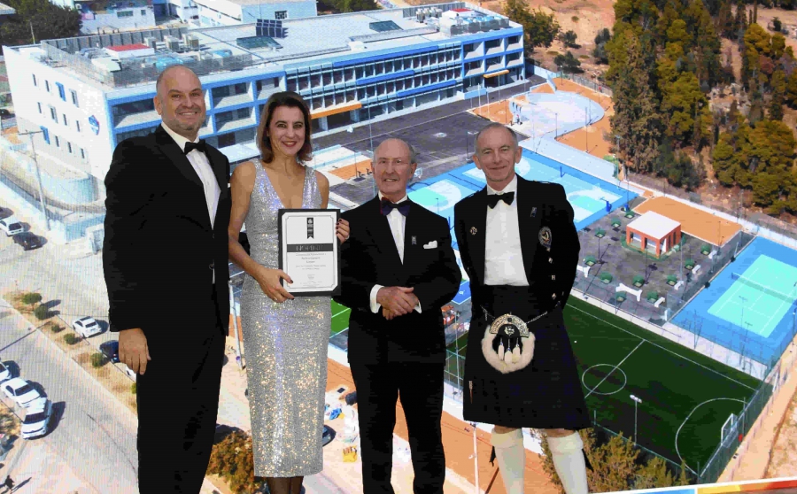 STIRIXIS Group: Διεθνής βράβευση στο Λονδίνο από τα International Property Awards 2025