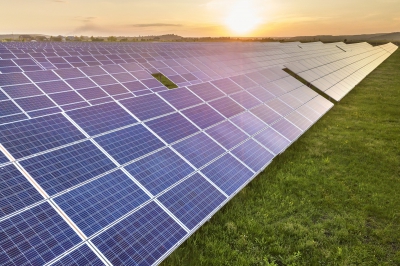 Γιατί ανεβαίνουν οι τιμές στα φωτοβολταϊκά πάνελ - Μεγάλη επένδυση της First Solar στις ΗΠΑ