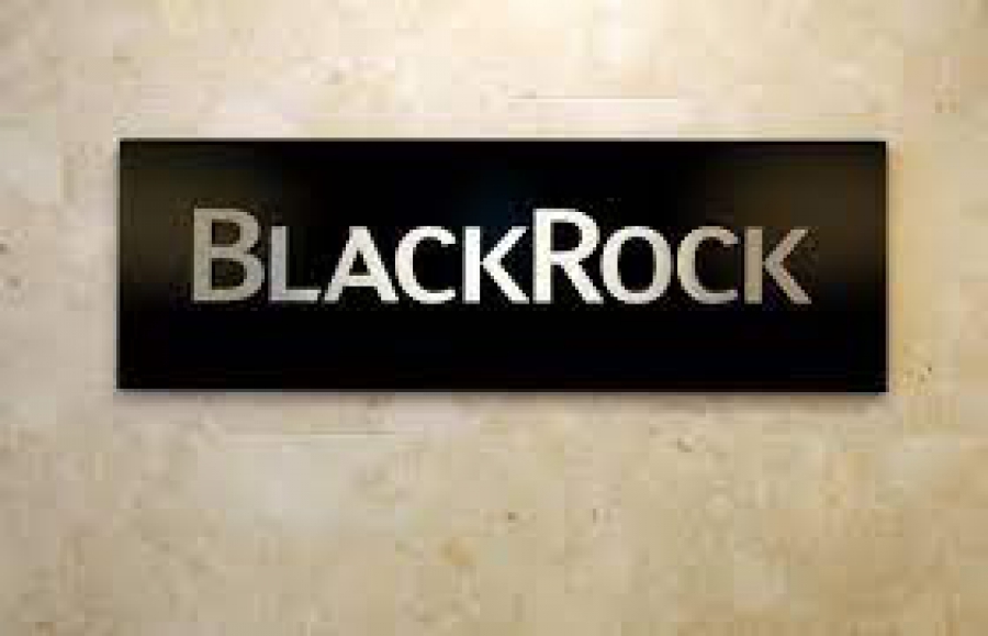 Reuters: Η BlackRock στοχεύει σε 7 δισ. δολάρια για το νέο Παγκόσμιο Ταμείο ΑΠΕ
