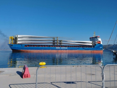 Διαμαρτυρία για ανεμογεννήτριες στο λιμάνι Ναυπλίου