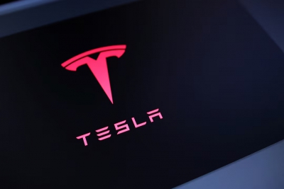 Συμφωνία 4,3 δισ. υπέγραψαν Tesla και LG Energy για μπαταρίες λιθίου