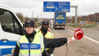 H Γερμανία κλείνει τα νότια σύνορα μετά την αύξηση των κρουσμάτων COVID - 19 στα 5.426