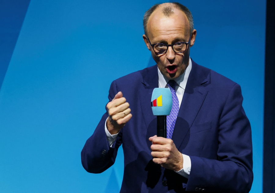 O Mertz λέει όχι στα πυρηνικά όπλα της Γερμανίας, αλλα σκέφτεται την πρόταση Macron για τα γαλλικά