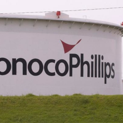 Η ConocoPhillips μειώνει παραγωγή πετρελαίου, εξαγορές και δαπάνες για δεύτερη φορά