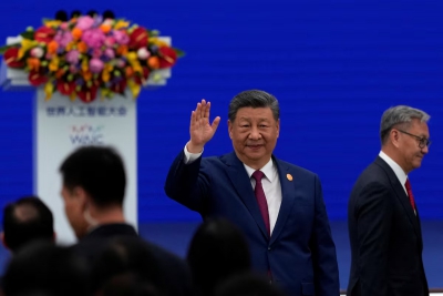Xi Jinping: Θέτει την Κίνα στην πρώτη γραμμή της παγκόσμιας κούρσας για το AI, αμφισβητώντας την κυριαρχία των ΗΠΑ