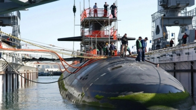 Πώς τα πυρηνικά υποβρύχια παραμένουν κάτω από το νερό για μήνες χωρίς να αναδυθούν (Interesting Engineering)