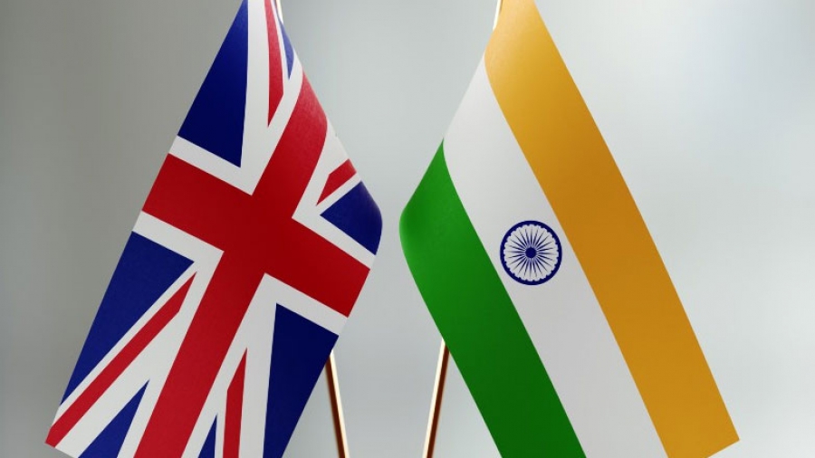 Βρετανία και Ινδία κατέληξαν σε εμπορική συμφωνία μετά από χρόνια διαπραγματεύσεων (ΒΒC)