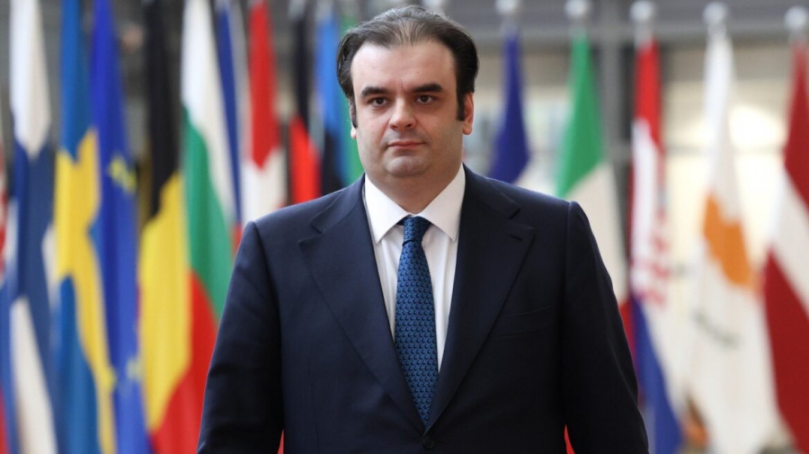 Πιερρακάκης: Συνάντηση στις Βρυξέλλες με τους επικεφαλείς του ΔΝΤ και του ΝΑΤΟ