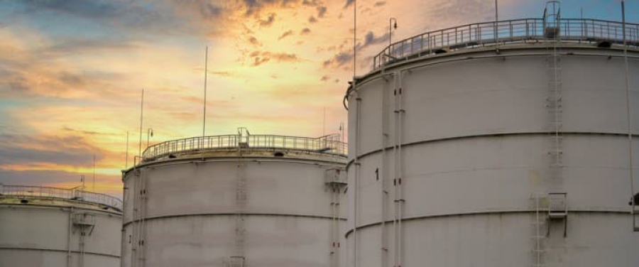 Η Κίνα επιταχύνει τα βήματα στην αποθήκευση πετρελαίου με 11 νέες εγκαταστάσεις (Reuters)