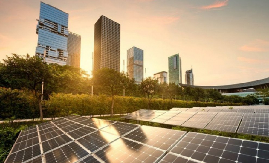 Τα ΗΑΕ εγκατέστησαν περίπου 1 GW ηλιακής ενέργειας το 2025 (PV Magazine)