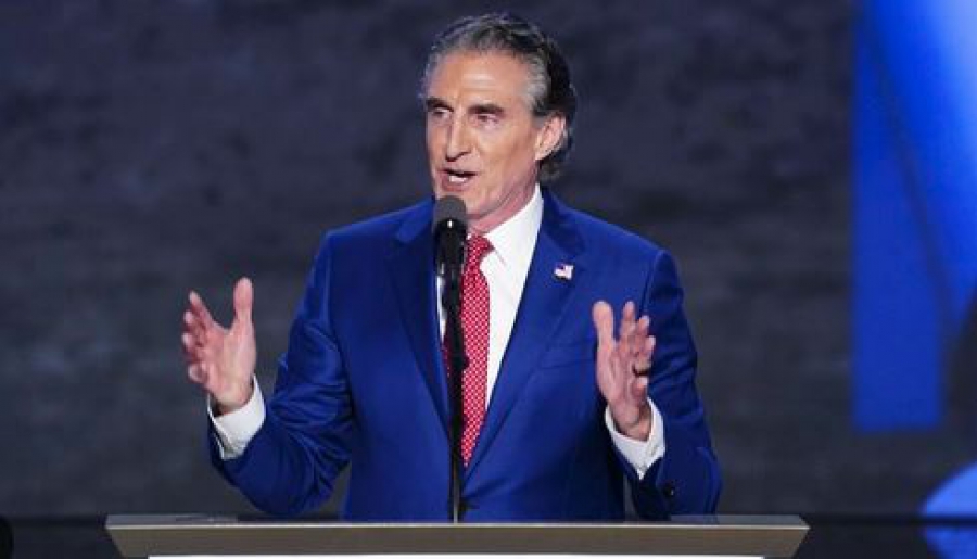 Τι κομίζει ο Αμερικανός υπερυπουργός Ενέργειας Doug Burgum στην Αθήνα