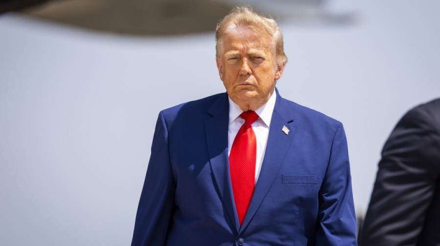 Trump: Επιβάλλει δασμούς σε 60 εμπορικούς εταίρους καθώς λήγουν οι δασμοί 10% των ΗΠΑ