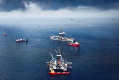 Ανεστάλη το 57,6% της συνολικής παραγωγής πετρελαίου από τα υπεράκτια πεδία στον Κόλπο του Μεξικού