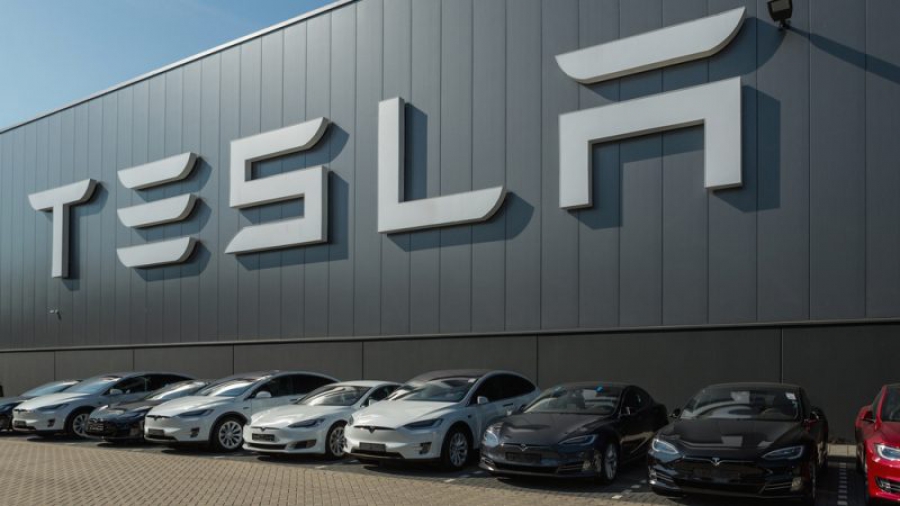 Η Tesla κατηγορείται για παραβιάσεις περιβαλλοντικών κανόνων σε ΗΠΑ και Γερμανία