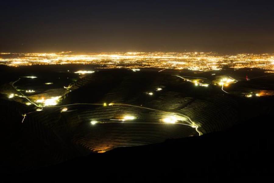 Το ορυχείο που λάμπει: Bingham Canyon, το μεγαλύτερο και πλουσιότερο της γης (ecoticias)
