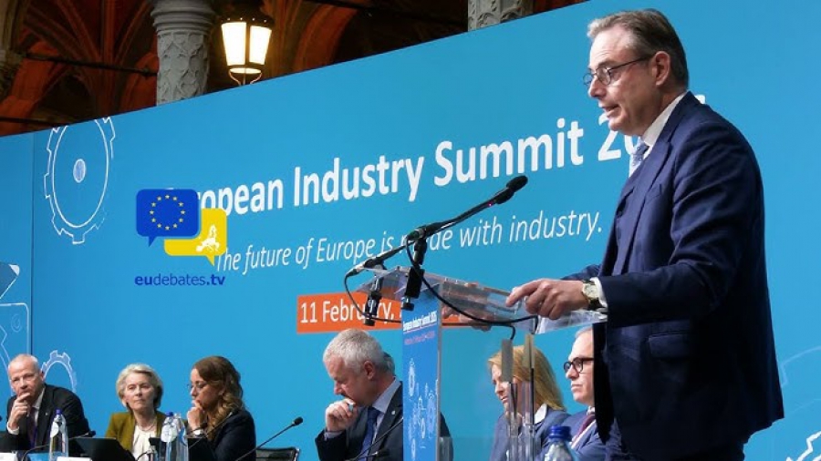 O Βέλγος πρωθυπουργός χτυπά καμπανάκι στην Vder Leyen - Η βιομηχανία μας δεν πρέπει να καταλήξει μουσείο