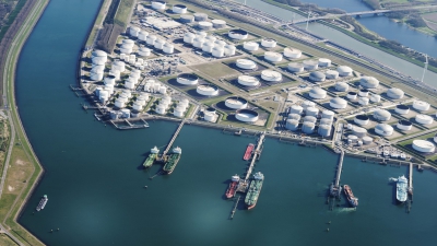 Insights Global: Νέο ρεκόρ στα αποθέματα προϊόντων πετρελαίου ARA