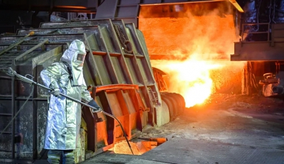 Salzgitter: Προβλήματα στην παραγωγή πράσινου χάλυβα λόγω απουσίας ρυθμιστικού πλαισίου (Reuters)