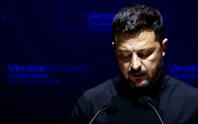 «Μη ρωτάς για ποιον χτυπάει η καμπάνα», χτυπάει…για τον Ζelensky