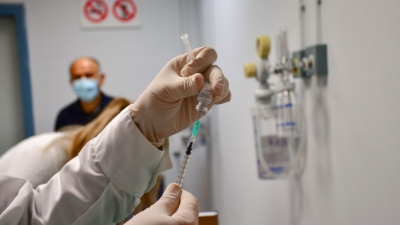 Covid: Νέα μελέτη για τον εμβολιασμό ανθρώπων με ιστορικό σοβαρής αλλεργίας