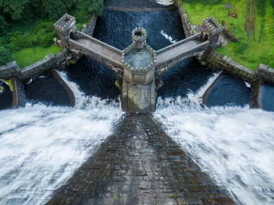 Η Yorkshire Water λαμβάνει νέα χρηματοδότηση παρά τα πρόστιμα για λύματα (The Guardian)