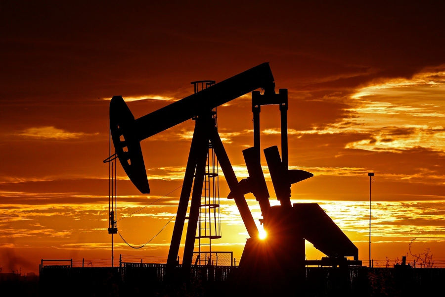 Πτώση 4% για το πετρέλαιο - Στα 79 δολ. κινείται το Brent, στα 74 δολ. το αργό