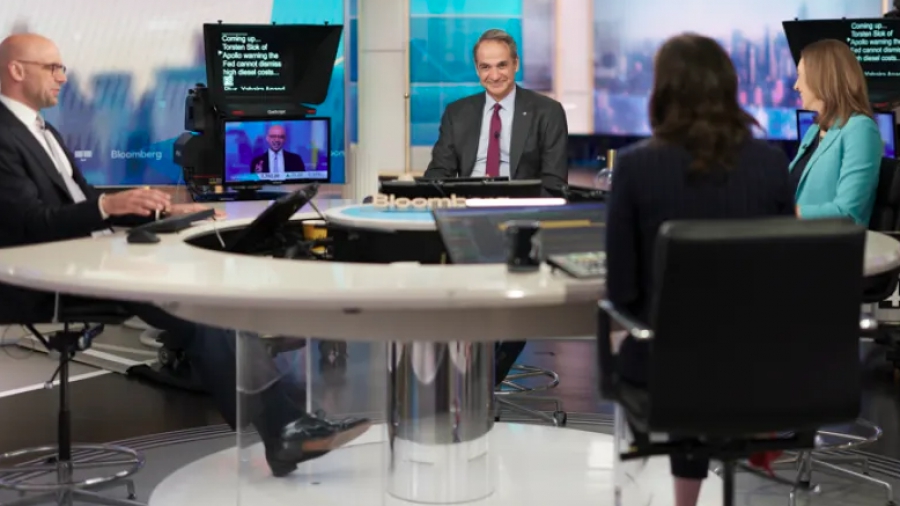 Μητσοτάκης στο Bloomberg: «Η Ευρώπη πρέπει να επιτρέψει δημοσιονομική ευελιξία για την στήριξη των νοικοκυριών» -  (βίντεο)