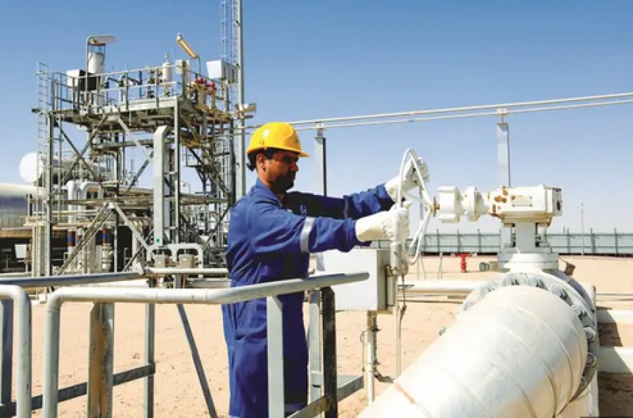 Deal 7 δισ. δολ για την πώληση μεριδίου αγωγών πετρελαίου ετοιμάζει το Κουβέϊτ