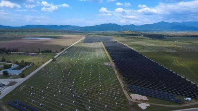 Η βαλκανική χώρα που αναπτύσσει 417 MW ηλιακής ενέργειας το 2026