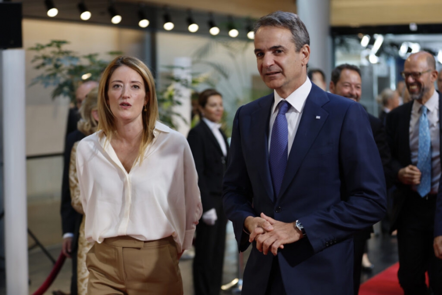 Oλοκληρώθηκαν οι δηλώσεις Μητσοτάκη - Metsola - Η Ευρώπη οφείλει να είναι παρούσα με πράξεις (video)