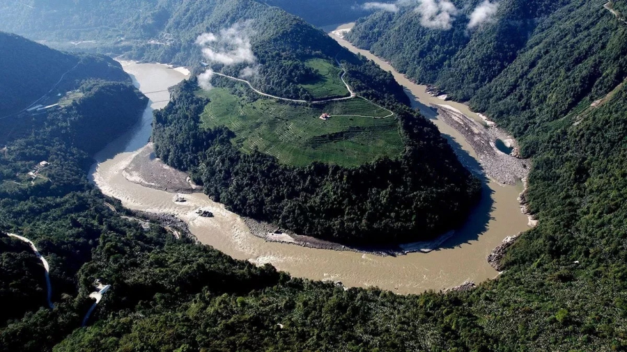 Κίνα: Το νέο «Άλμα προς τα Εμπρός» με αιχμή το mega υδροηλεκτρικό φράγμα (Bloomberg)