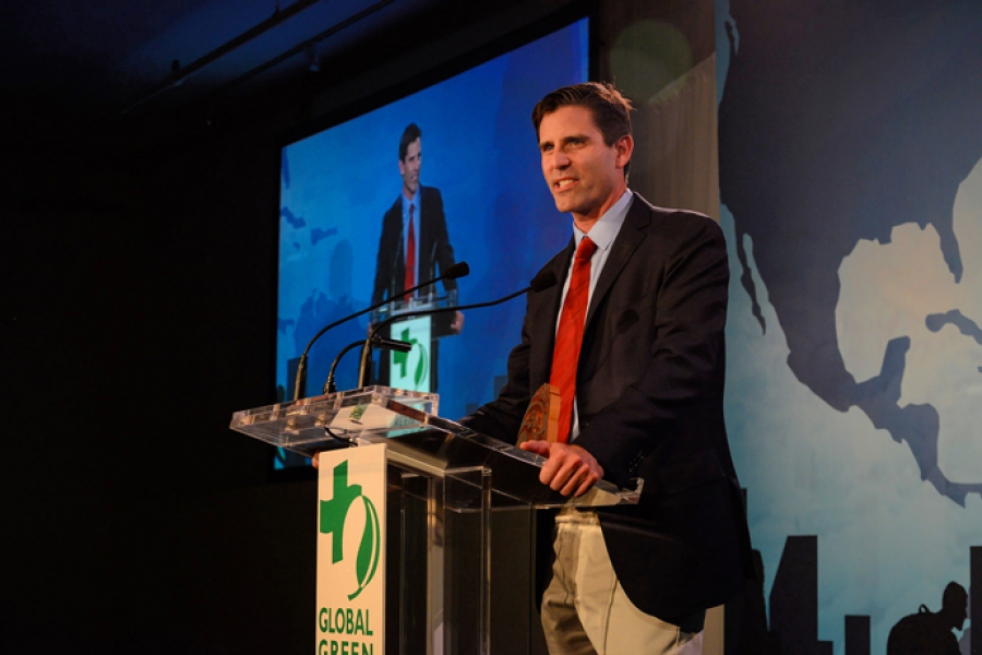 Jacobson(Στάμφορντ): Οι 10 λόγοι για τους οποίους η ηλιακή ενέργεια «πίσω από τον μετρητή» αποτελεί πλεονέκτημα