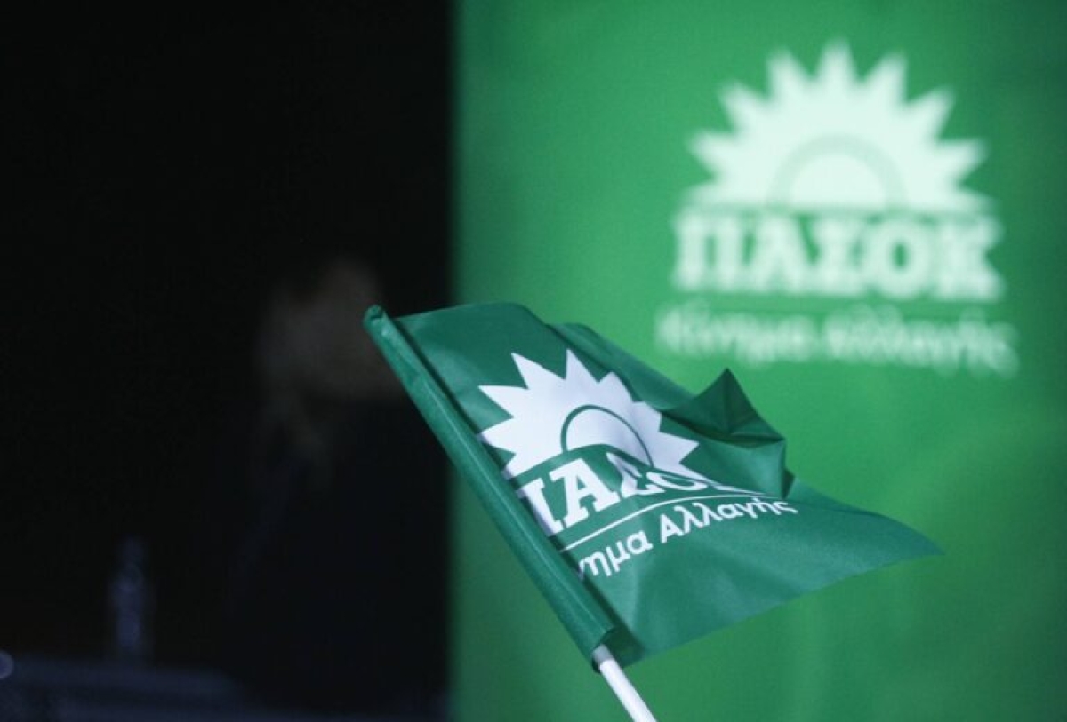 ΠΑΣΟΚ: Πρόταση για πρόσβαση στα social media από τα 13 με γονική εποπτεία