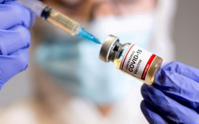 Θεμιστοκλέους: Τα επικαιροποιημένα εμβόλια κατά της Omicron 4 και 5 προστατεύουν και από μόλυνση από covid