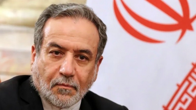 Στενό του Ορμούζ: Ιράν και Ομάν ανοίγουν νέο διπλωματικό κύκλο - Ο Araghchi στο επίκεντρο των συνομιλιών